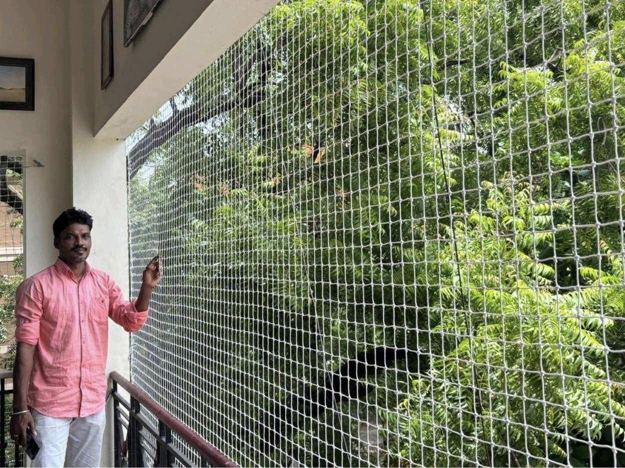Heavy-duty green safety-net mesh with reinforced rope border supplied by YPL Safety Nets